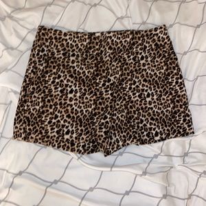 Leopard New York & Co 4 inch shorts